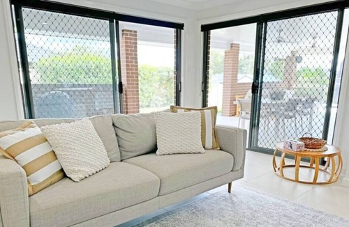 Bonnells Bay House | Lana by the Bay - the ultimate escape