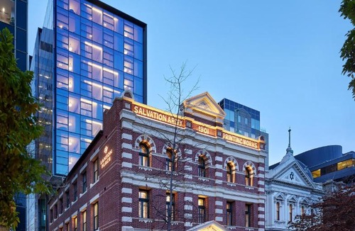 East Melbourne Hotel | Lanson Place Parliament Gardens