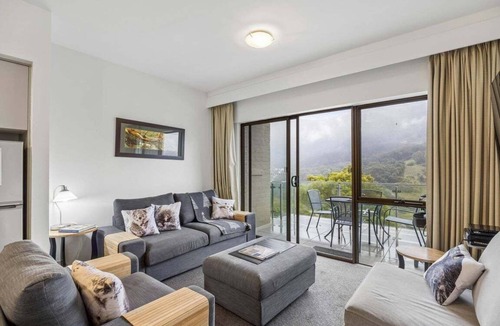 Thredbo Apartment | Lantern 22 - Balcony