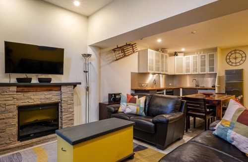 Thredbo Apartment | Lantern 34 - 2 Bedroom Terrace with 1 carpark