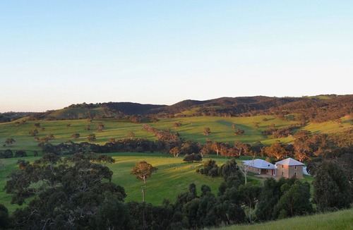 Myponga House | Lapito House - a pet friendly restored stone farmhouse
