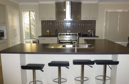 Torquay House | Large family getaway