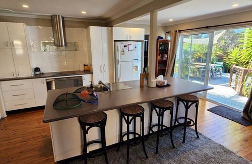 Umina Beach House | Large Private Beachside House & Cabana With Pool, 190m From Beach!