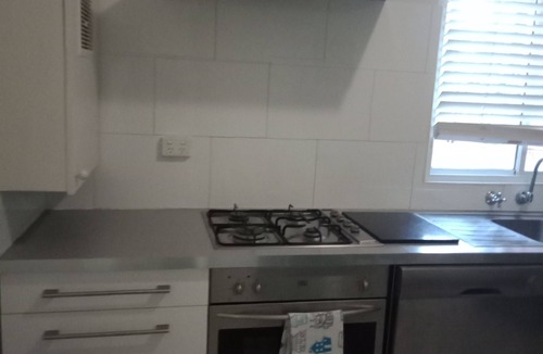 North Melbourne Apartment | Large spacious apartment very quiet and close to all Melbourne as to offer.