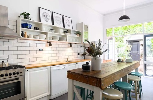 West Melbourne House | Large Terrace In Central Melbourne Neighbourhood
