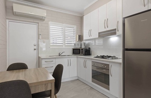 Largs Bay Apartment | Largs Bay Bliss, 2 Bedroom Beachside Retreat