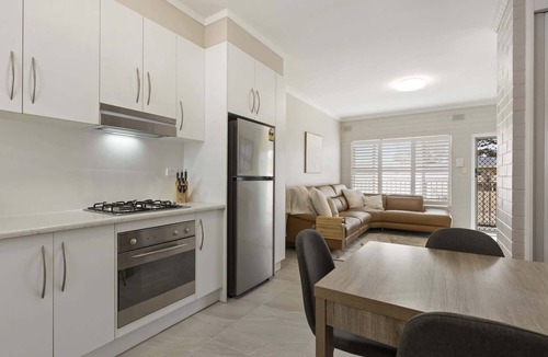 Largs Bay Apartment | Largs Bay Bliss, 2 Bedroom Beachside Retreat