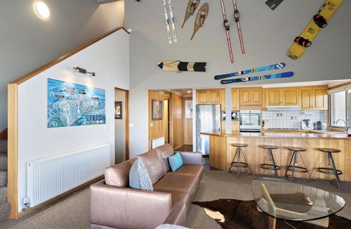 Hotham Heights Apartment | Lawlers 8