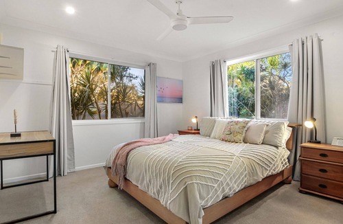 Dicky Beach House | Lawley Street 8, Dicky Beach