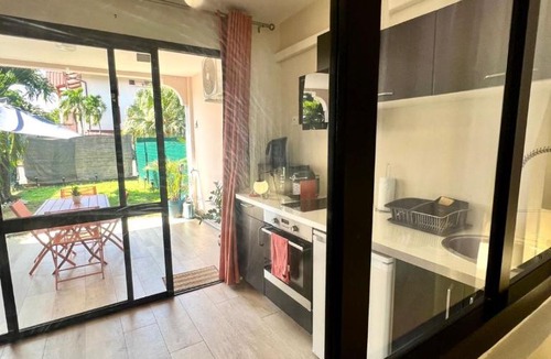 Cayenne Apartment | Le Jardin Privé, appartement standing, piscine, terrasse, jardin, parking privé
