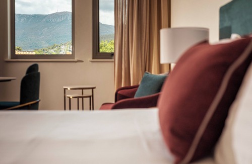 Battery Point Hotel | Lenna of Hobart