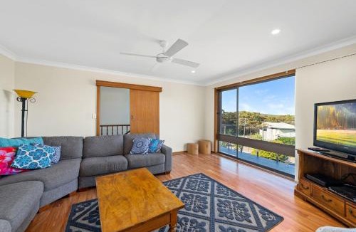Fingal Bay House | Lentara Street 8