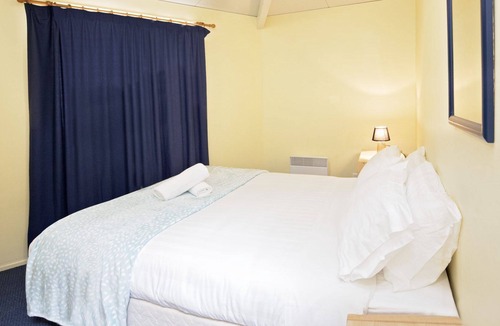 Jindabyne Cottage | Leo's Cottage - Pet Friendly