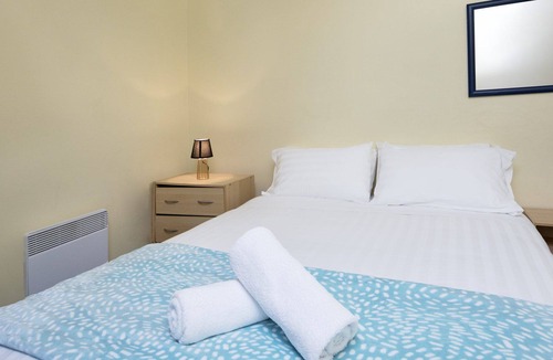Jindabyne Cottage | Leo's Cottage - Pet Friendly