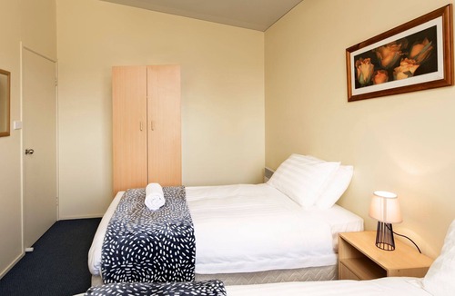 Jindabyne Cottage | Leo's Cottage - Pet Friendly