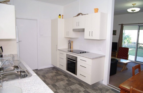Crescent Head House | Level Cottage Close To Everything!