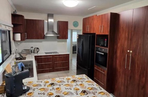 Parkside Villa | Life is good in Parkside Relaxing 3 BR Retreat