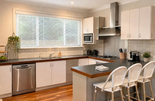 Yokine House | Light-Filled 3BR Yokine Home Near Parks, City & Coast