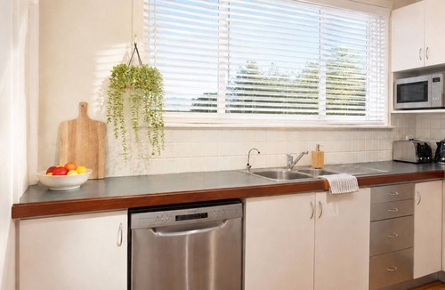 Yokine House | Light-Filled 3BR Yokine Home Near Parks, City & Coast