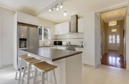 Warrnambool House | Light filled period home in beach suburb
