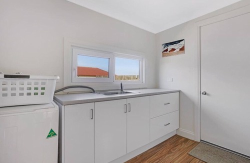 Warrnambool House | Light filled period home in beach suburb