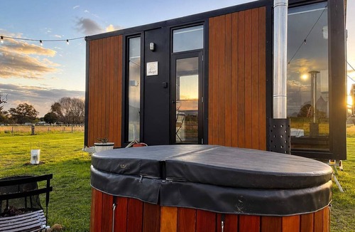 Maindample House | Lilly Pilly by Tiny Away