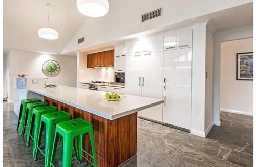 Yallingup House | Lilywood - Minutes from Wineries and Yallingup Beach