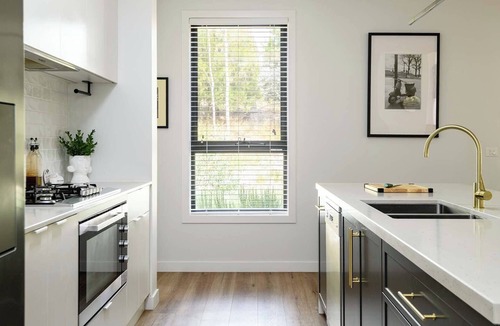 Daylesford House | Limni Daylesford - A modern lakeside escape