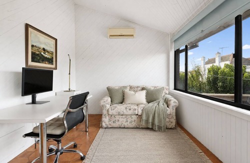 Middle Park Apartment | Lisieux by Ready Set Stay