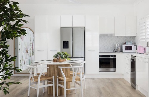 Nelson Bay Villa | Little Beach Boutique Apartment A- Pet Friendly