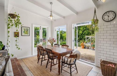 Cygnet House | Little Oak