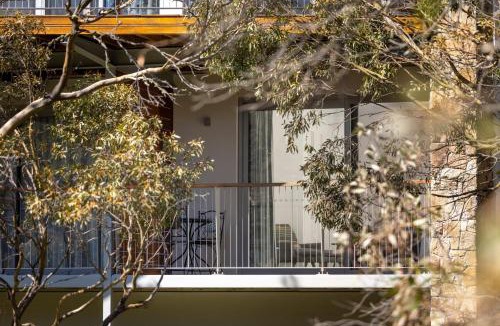 Lake Crackenback Apartment | Little Rocky Retreat