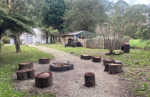 East Warburton Cottage | Little Woods Riverside Retreat, just a short drive from Warburton.