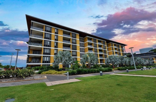 Darwin City Centre Apartment | Live Work Play Darwin Waterfront