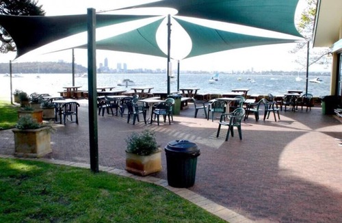 Crawley Apartment | Location Lifestyle Convience! Wifi Netflix Wine