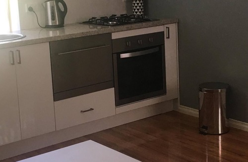White Gum Valley Apartment | Location, location, location!!