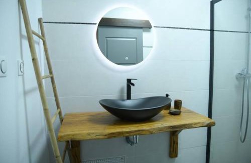 Matoury Apartment | Lodge Palmeraie & son Jacuzzi exclusif