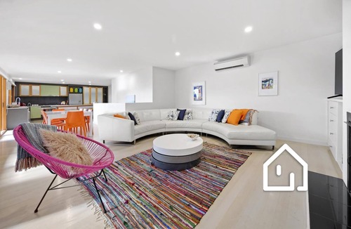McCrae House | Lookout & Sea *1 NIGHT FREE* Beachfront Bliss in McCrae