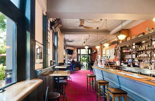 Ultimo Hostel | Lord Wolseley Hotel
