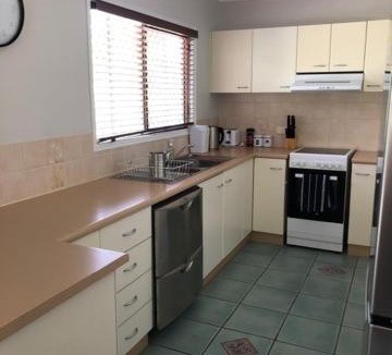 Mount Louisa Apartment | LOUISA