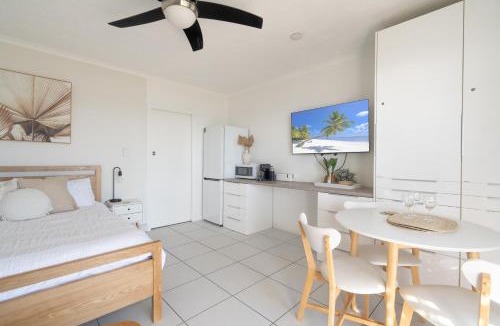 Dolphin Heads Apartment | Lousha Bach Dolphin Heads