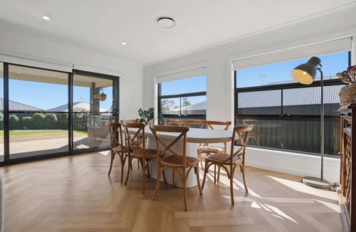 Orange House | Lovely Lappin - 4 Bed, 2 Bath Family Home