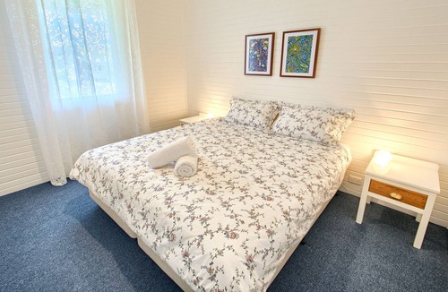 Mount Melville House | Lovely outlook-walk to town