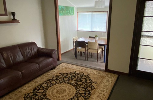 Margaret River House | Lovely vintage home right in the Margaret River town center. Dog friendly!n