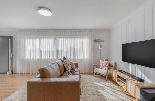 Mollymook Apartment | Lucille