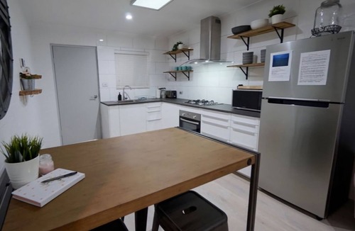 Huskisson Apartment | Lucky 2 on Bowen Jervis Bay Breaks