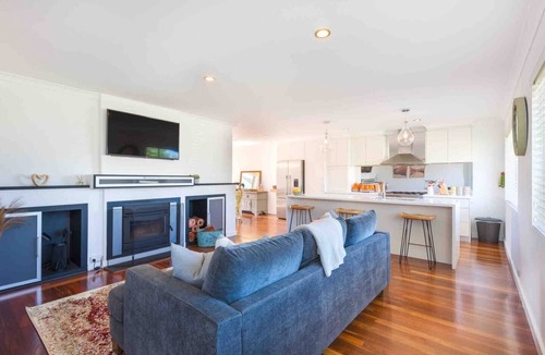 Mount Melville House | Lucy’s Place | Swan BnB Management