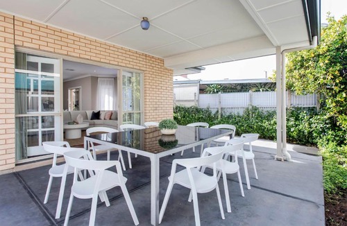 West Croydon House | Lumina - A Spacious Haven Close to Adelaide's Best