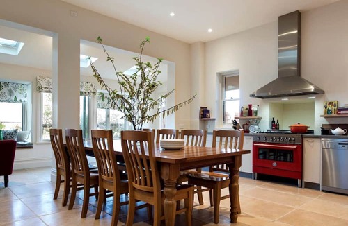 Daylesford House | Luminous Elegant Rental with Patio and Landscape Views in Victoria