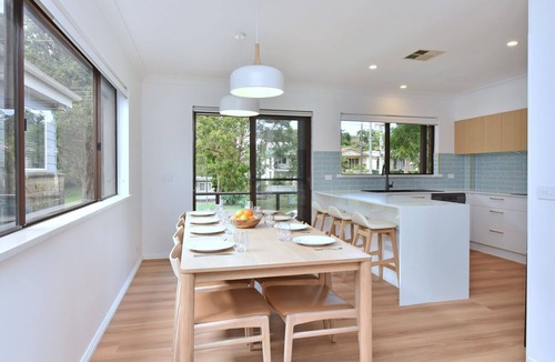 Corlette House | Luna at Corlette - Double story family home